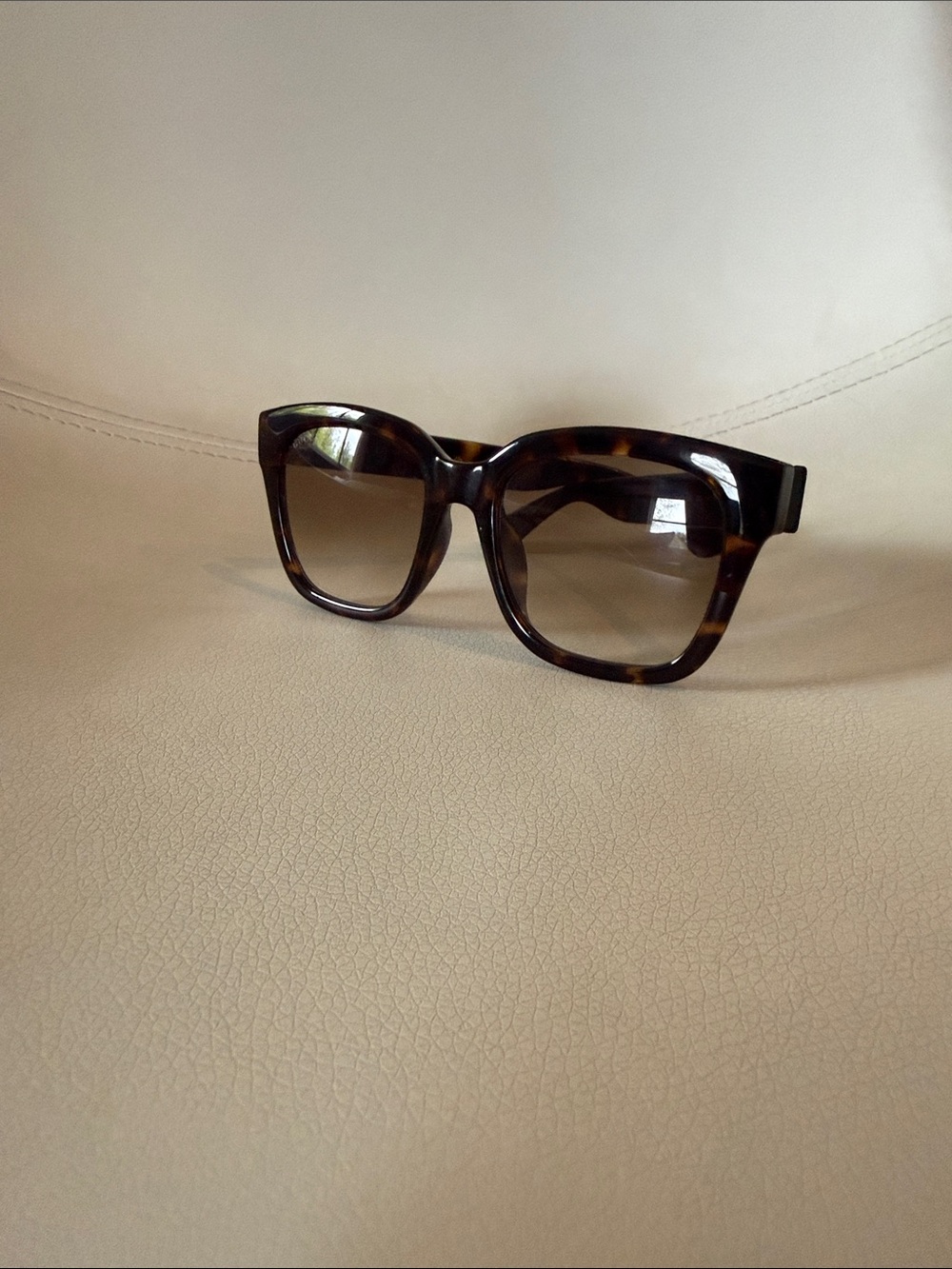 Gucci Tortoiseshell Brown Gradient Square Sunglasses